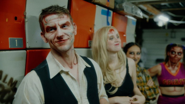 Image d'arrière-plan 12 du film Haunt Season