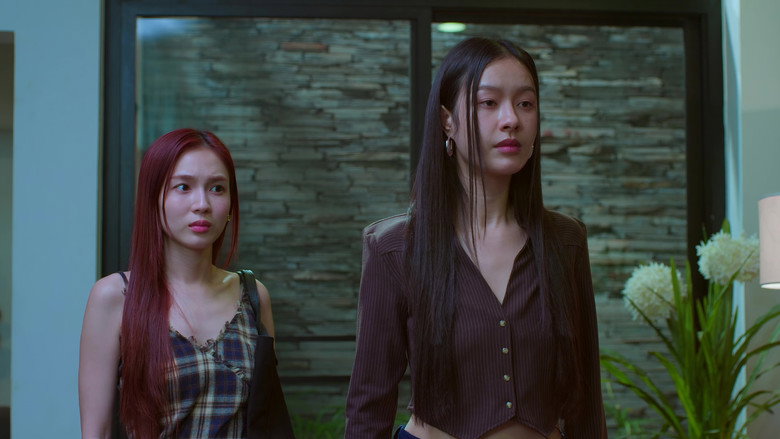 Still from กฎหลัก...ห้ามรักเธอ - Season 1 Episode 12