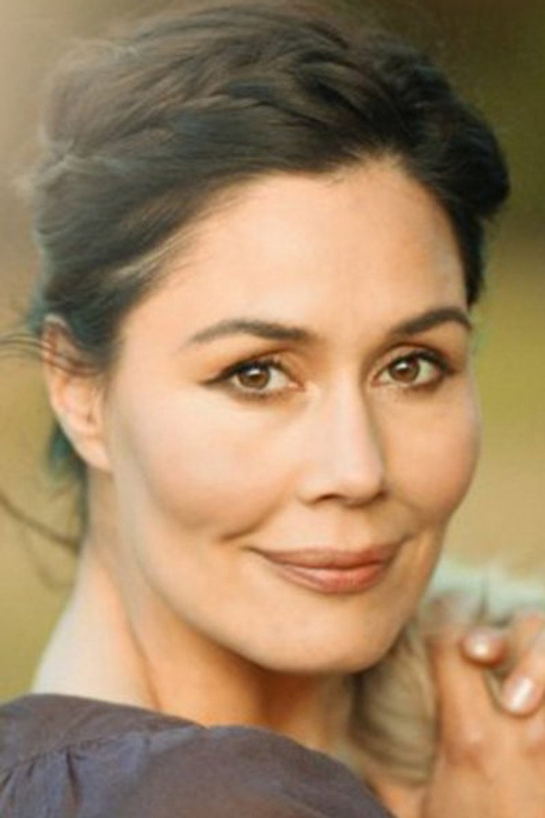 Nukâka Coster-Waldau photo 4