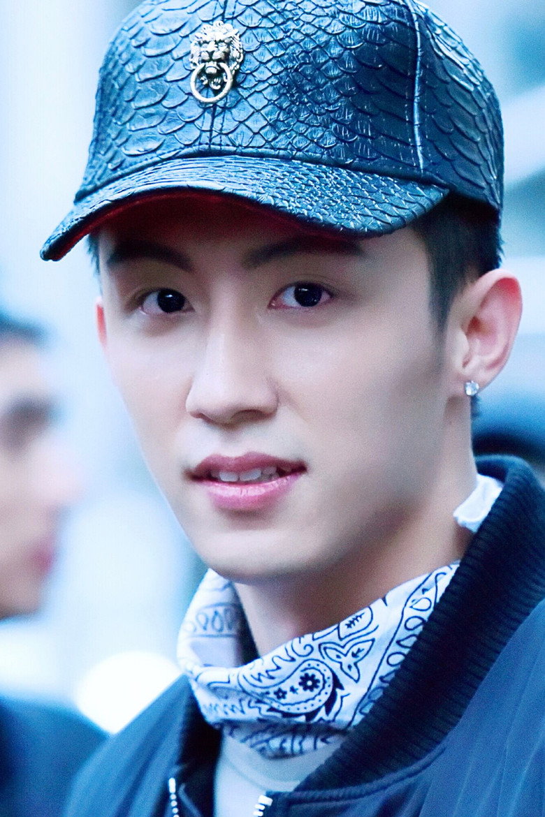 Johnny Huang photo 4