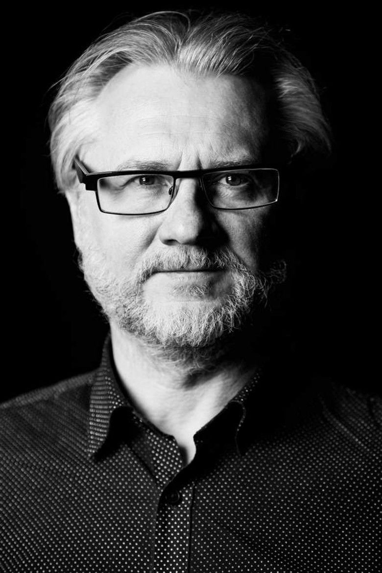 Dariusz Wiktorowicz portrait image