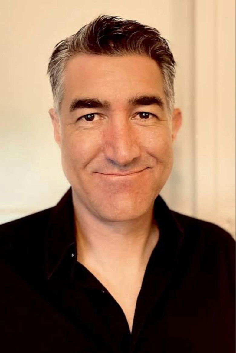 Robert Hull portrait image