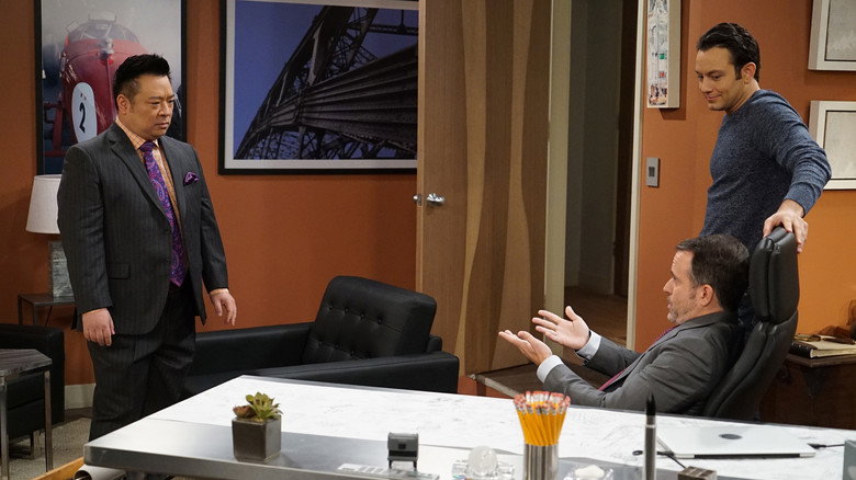 Still from Young & Hungry - Season 5 Episode 7