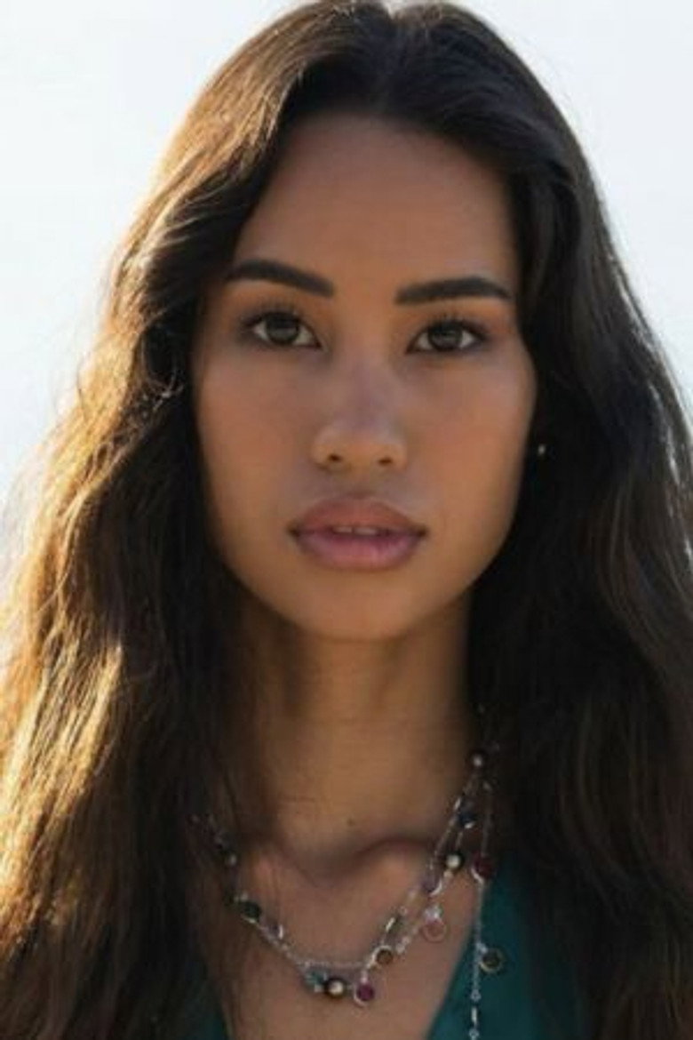 Ravahere Silloux portrait