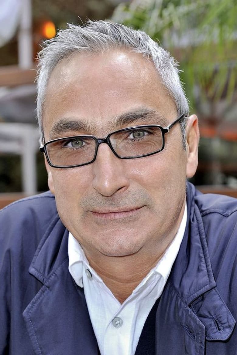 Angelo Colagrossi headshot