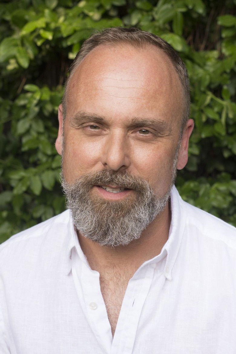 Luis Sequeira portrait image