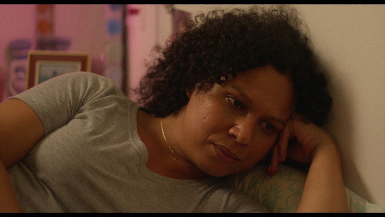 Still image for O Natal dos Silva season 1 episode 1: Um Corpo Estrangeiro