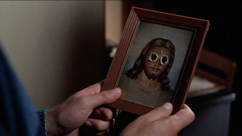 Image d'arrière-plan 10 du film Les Yeux de Satan