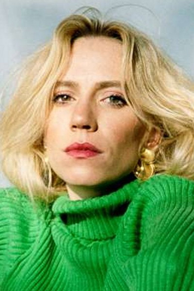 Emma Sehested Høeg photo 4