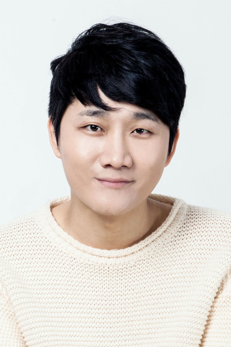 Lee Yong-jin photo