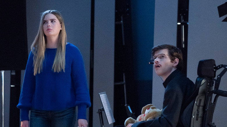 Still from Speechless - Season 3 Episode 16