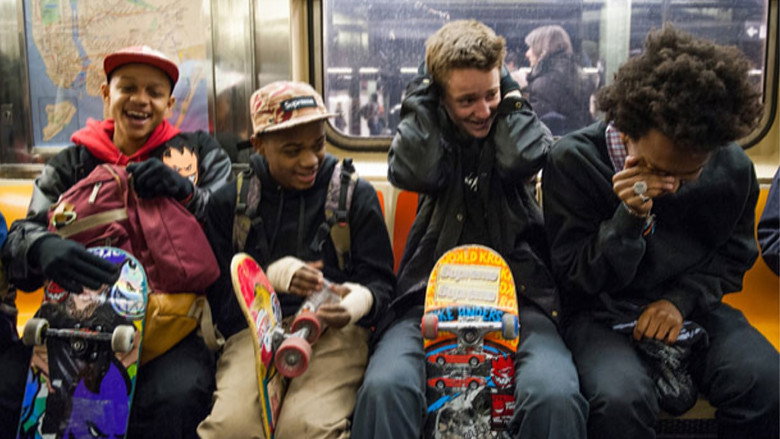 Image d'arrière-plan 12 du film Supreme - "cherry"