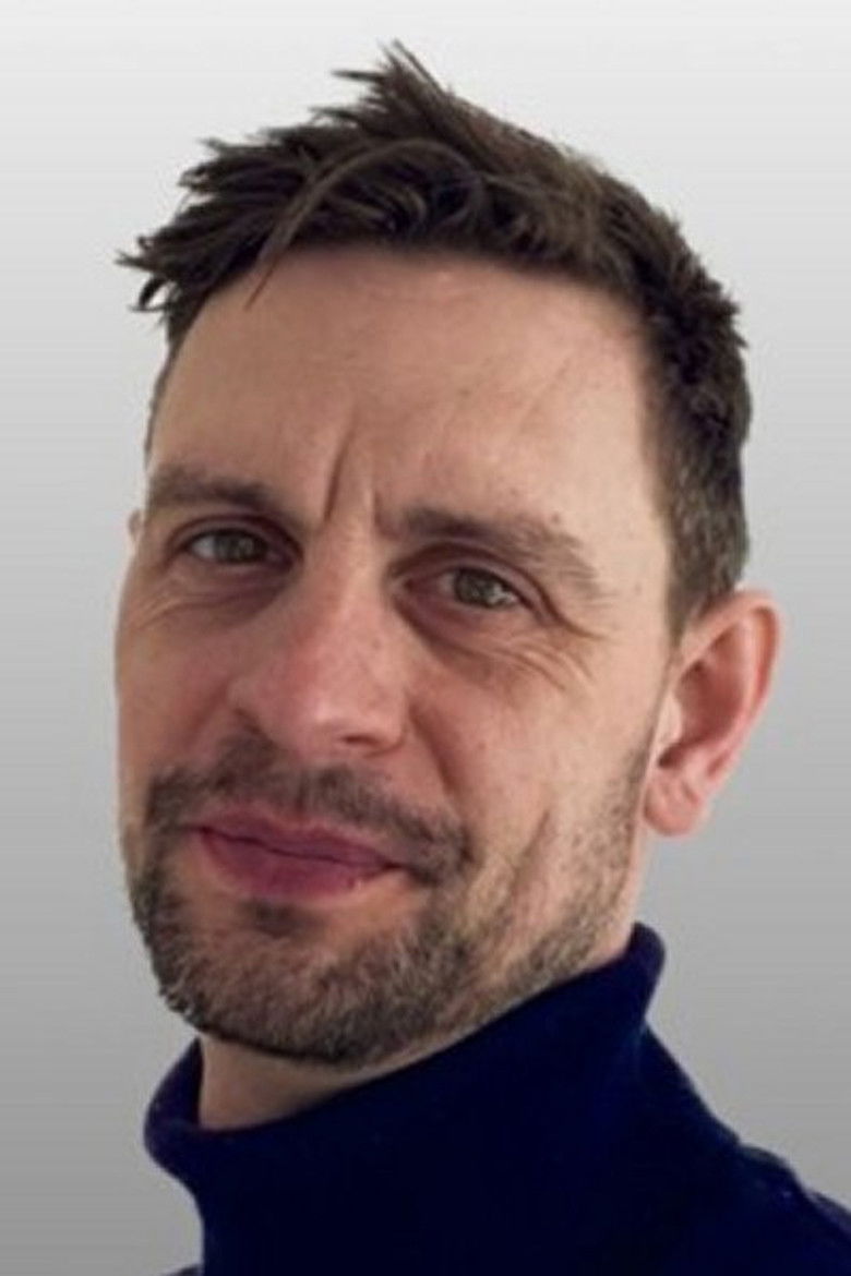 Ves Møller Rasmussen portrait image