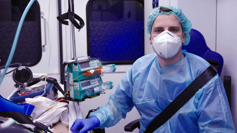 Still image for Charité intensiv season 1 episode 1: Death Still image for Charité intensiv season 1 episode 1: Death