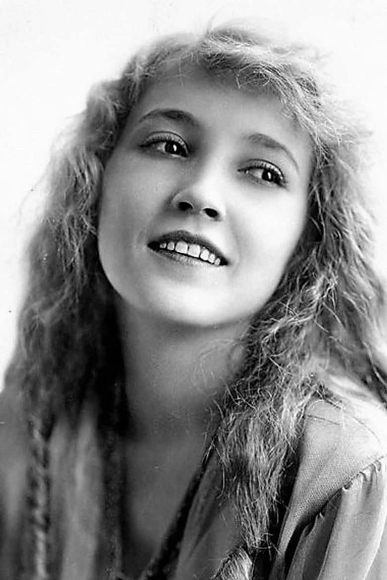 Bessie Love photo 3