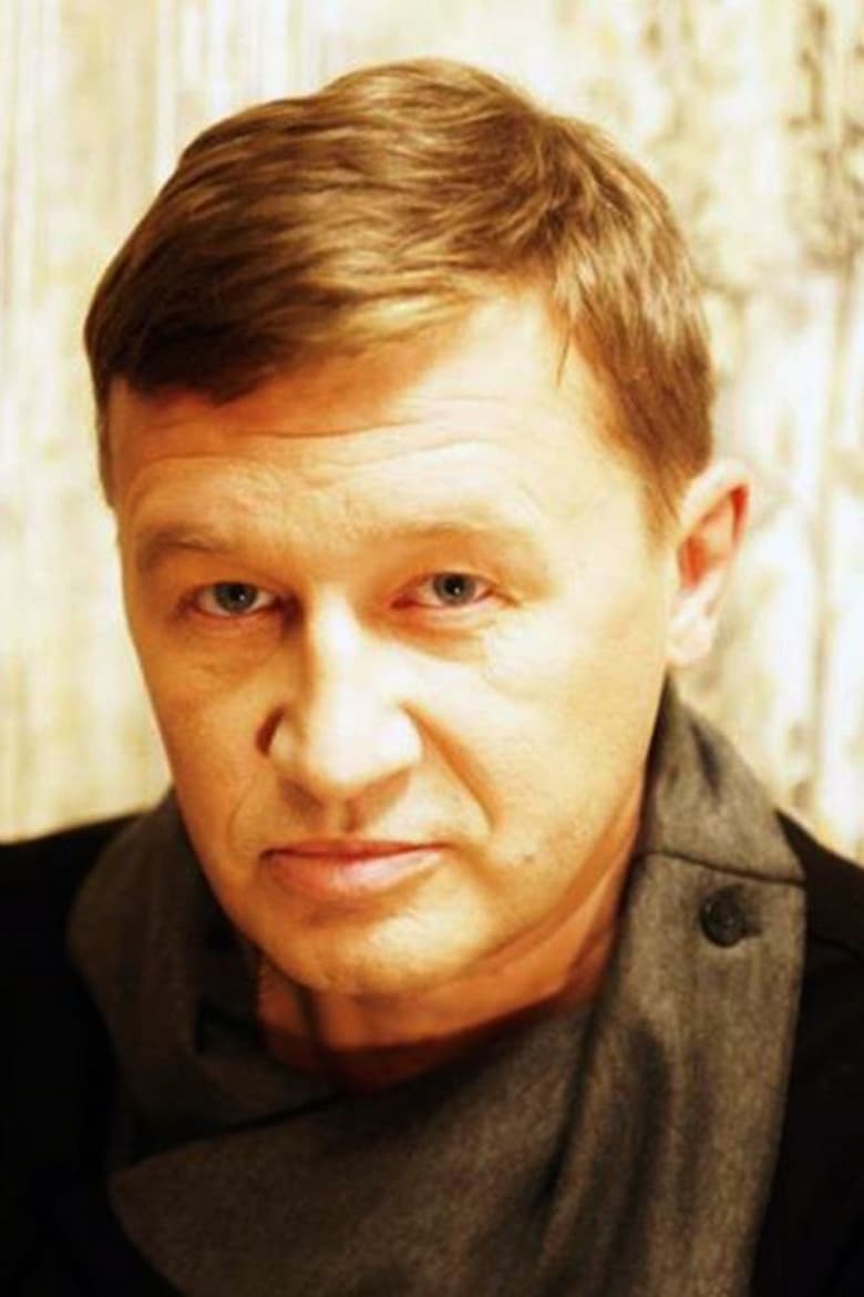 Oleg Fomin headshot