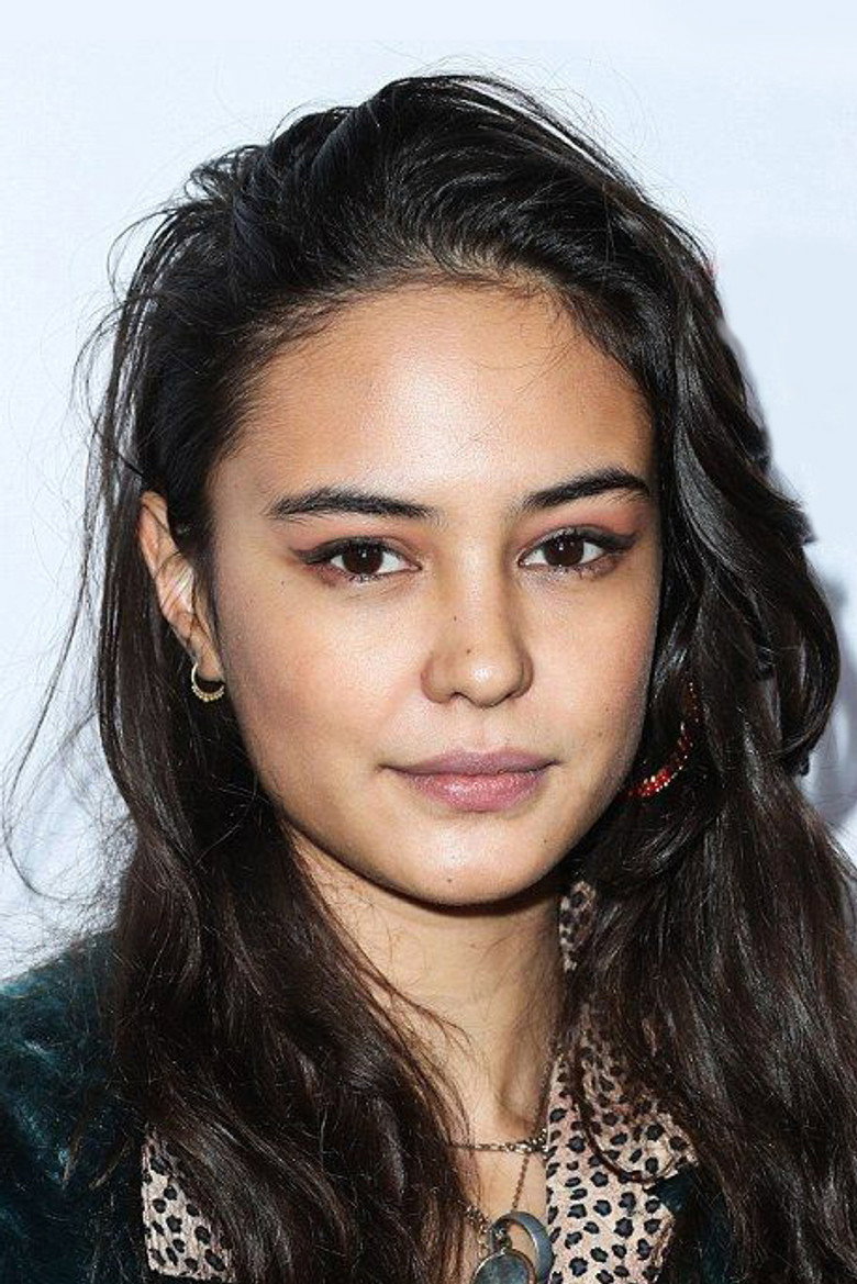 Courtney Eaton photo 5