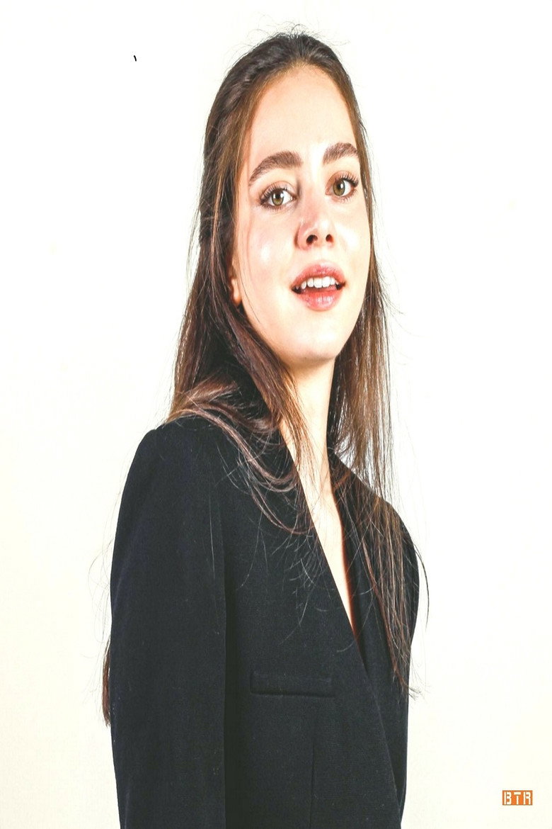 Elif Uslusoy photo