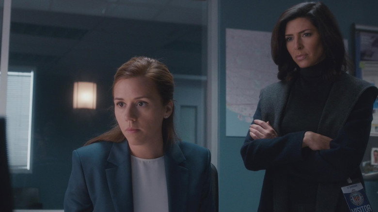 Still from Private Eyes - Season 5 Episode 4