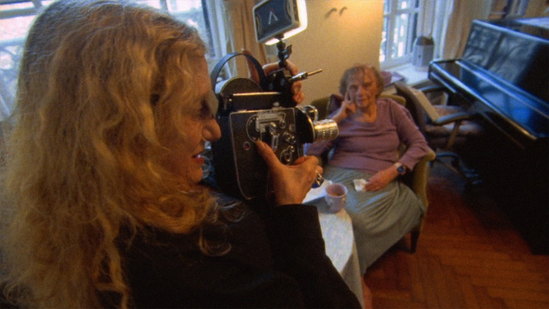 Image d'arrière-plan 4 du film Carol & Joy