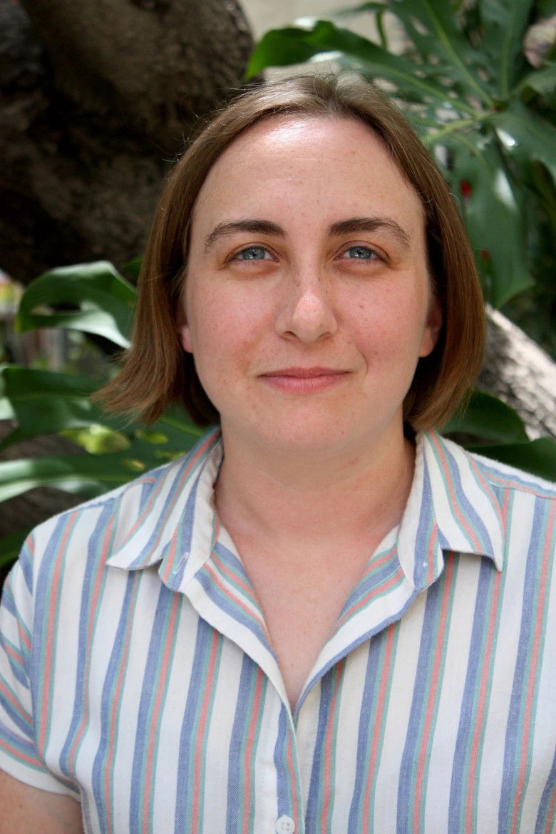 Molly Nussbaum portrait image