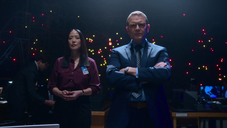 Still from Travelers - Season 3 Episode 1