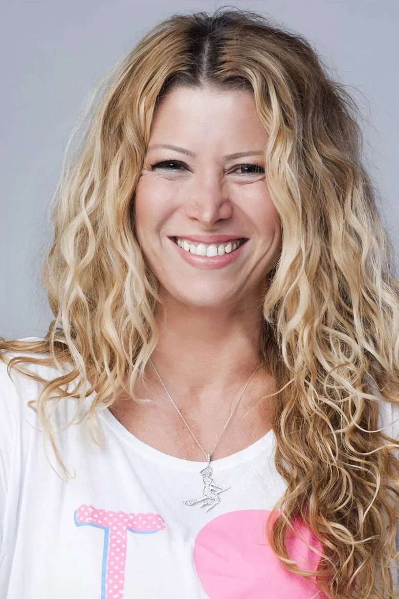 Ebru Karanfilci photo 2