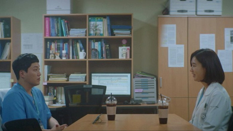Still from 슬기로운 의사생활 - 시즌 2 에피소드 5