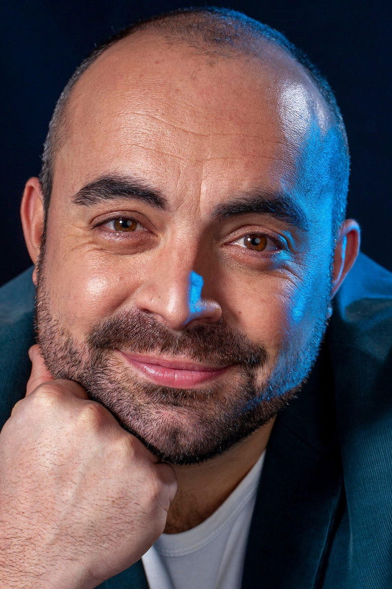 Enrique Escobedo portrait image