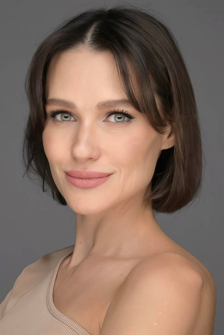 Yuliya Degtyarenko photo 3