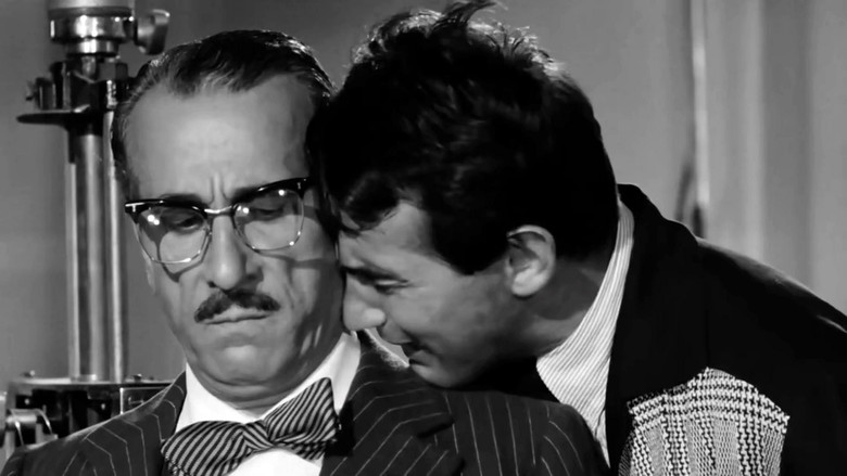 Gli onorevoli backdrop 12