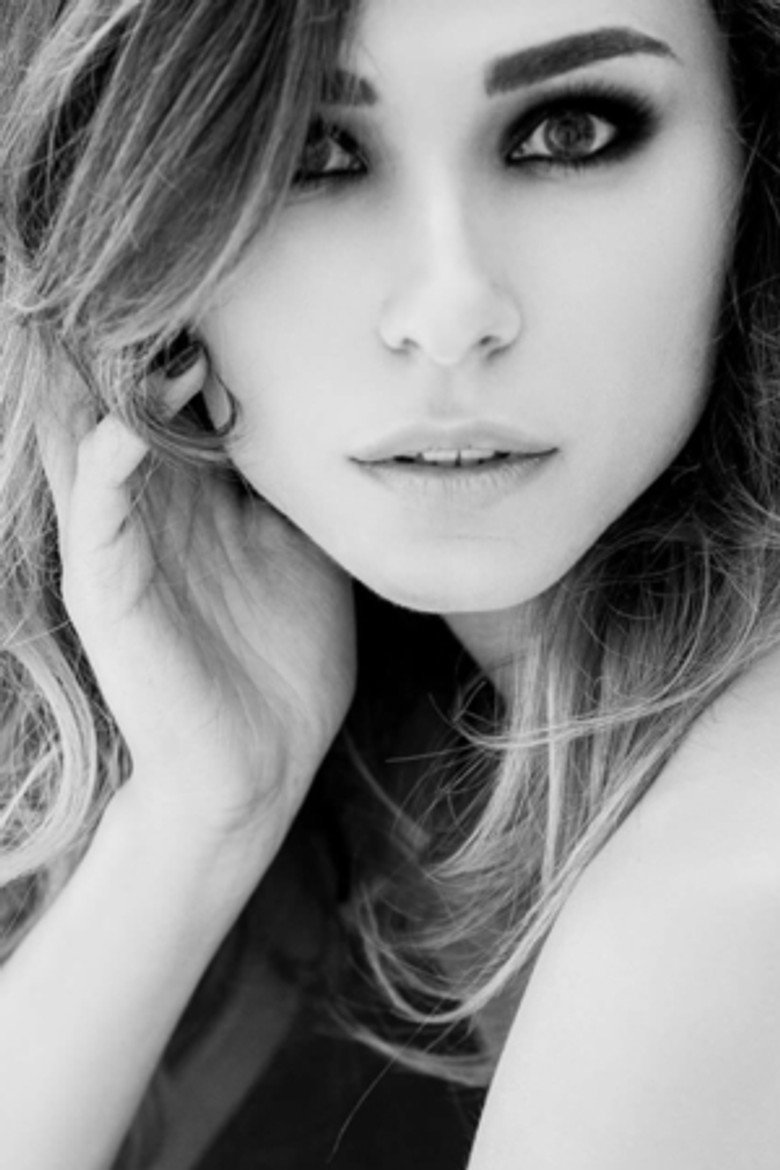 Julia Luciv photo 2