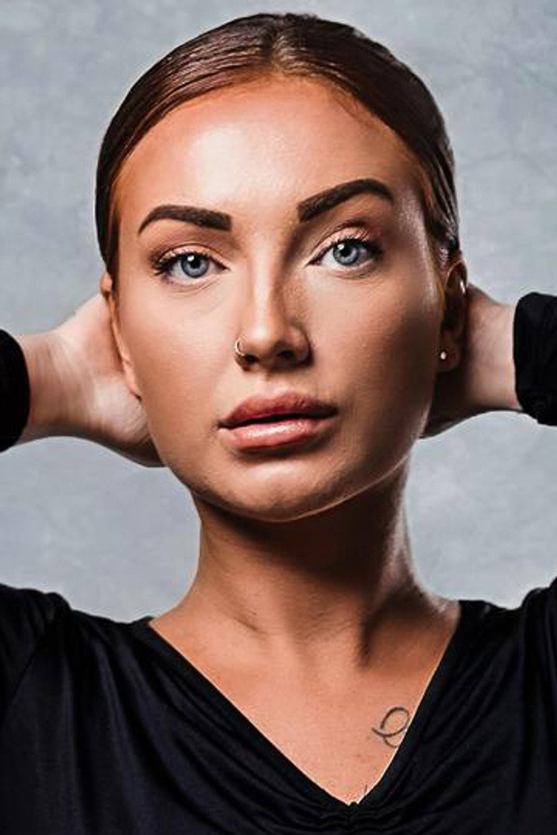 Lova Drevstam portrait