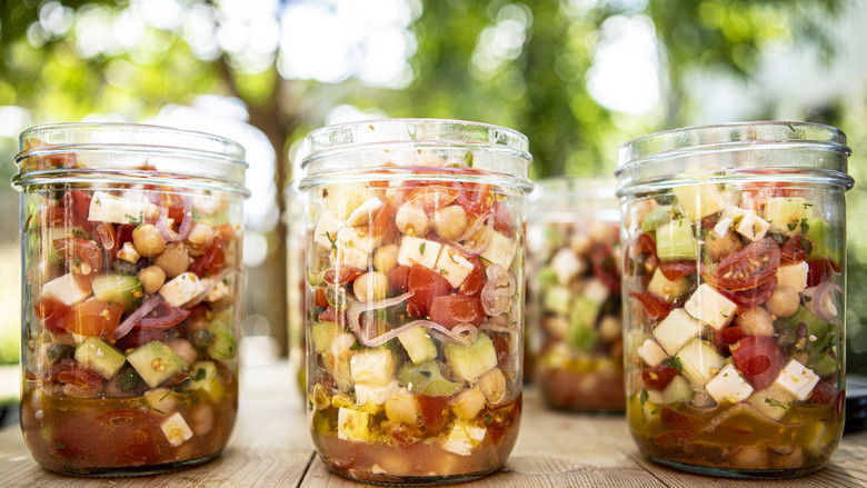 The Mountain Kitchen 1×1