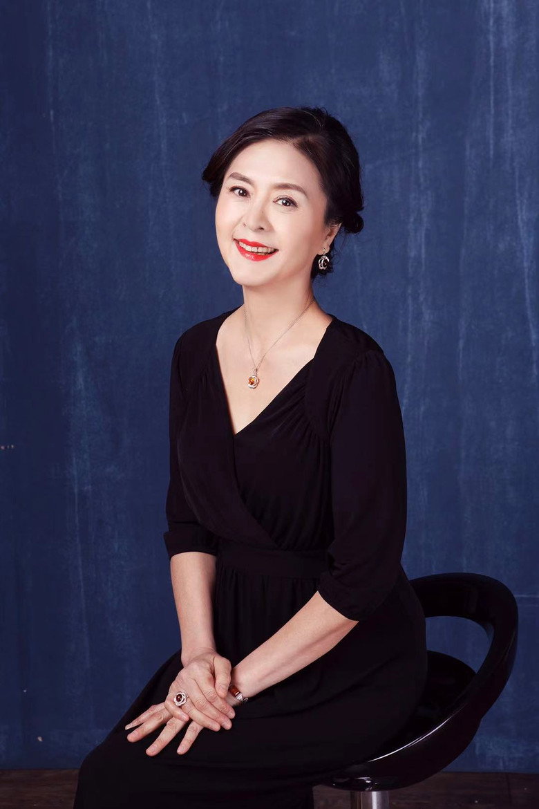 Zhou Ling photo 2