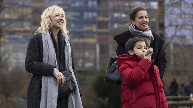 Image d'arrière-plan 1 du film Elles deux