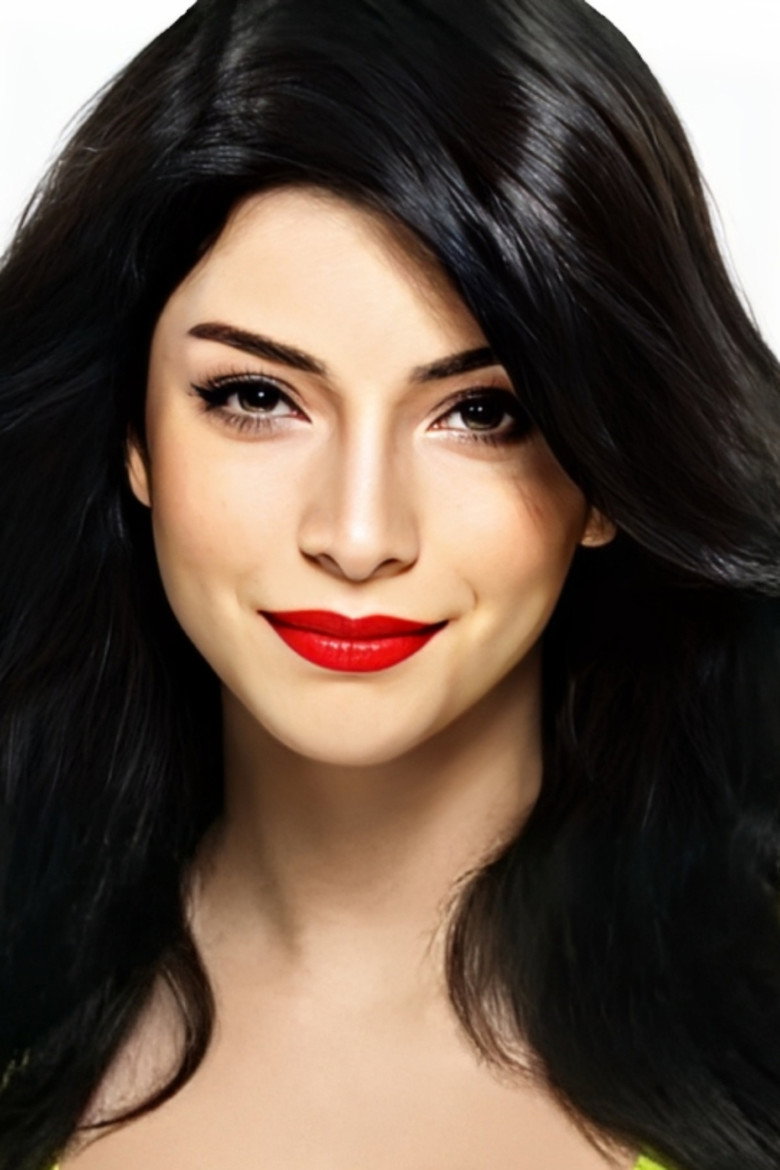 Merve Boluğur photo