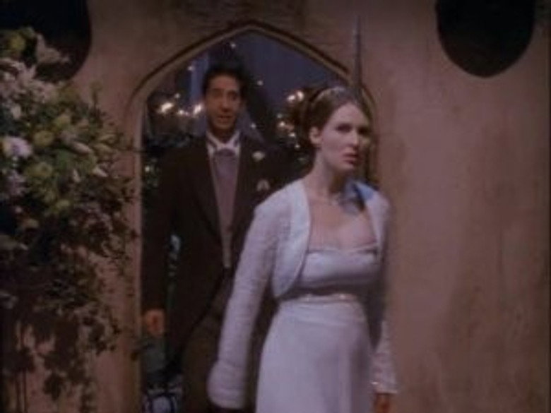 Friends Season 5 Episode 1 Watch Online