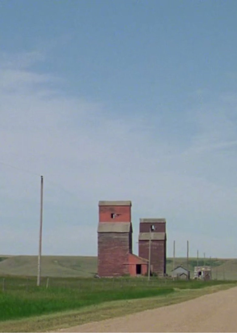 Imatge de Ghosts and Gravel Roads