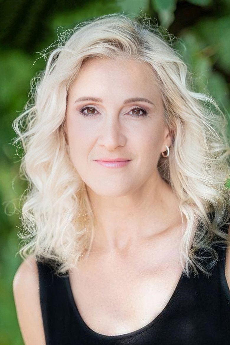 Viera Fujáková portrait