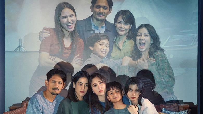 Image d'arrière-plan 1 du film Yang Lain Boleh Hilang Asal Kau Jangan