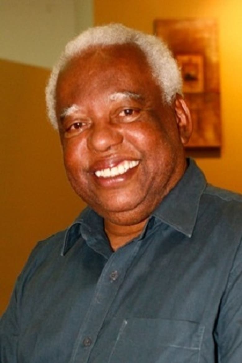 João Acaiabe photo 2