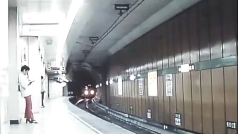 Image d'arrière-plan 10 du film 地下鉄連続レイプ ＯＬ狩り