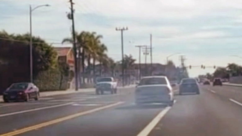 Road Wars (2022) 1×8