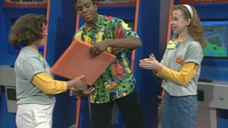 Still image for Nickelodeon Arcade season 1 episode 35: Sarah & Jessica vs. Eric & Katherine