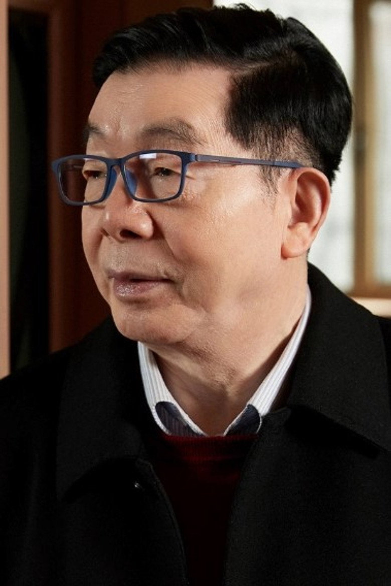 Wang ChongQiu portrait
