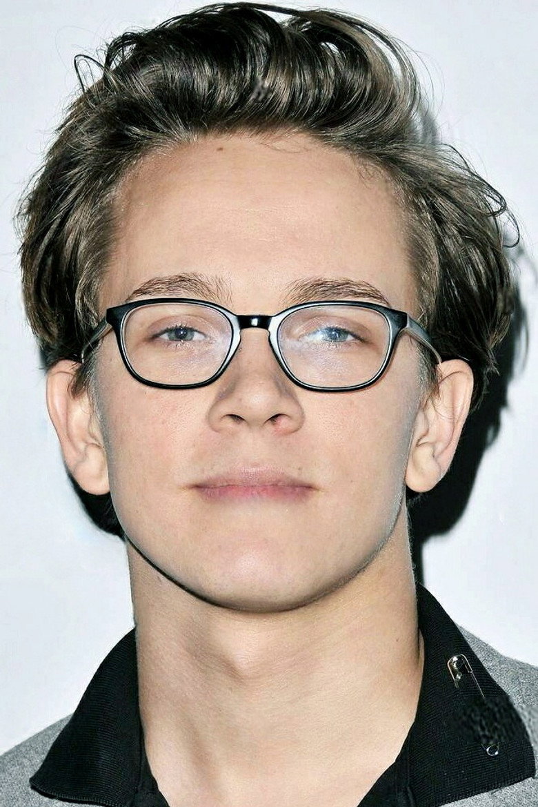 Austin P. McKenzie photo 2