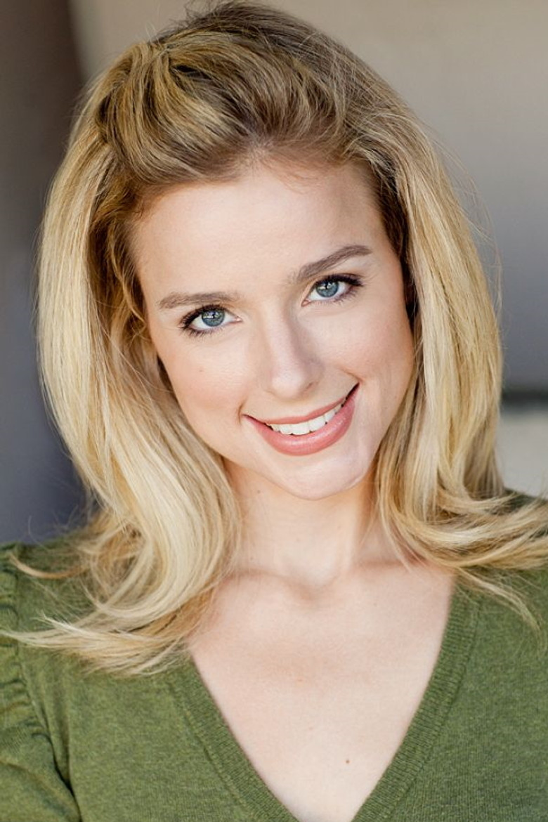 Erica Rhodes photo 2