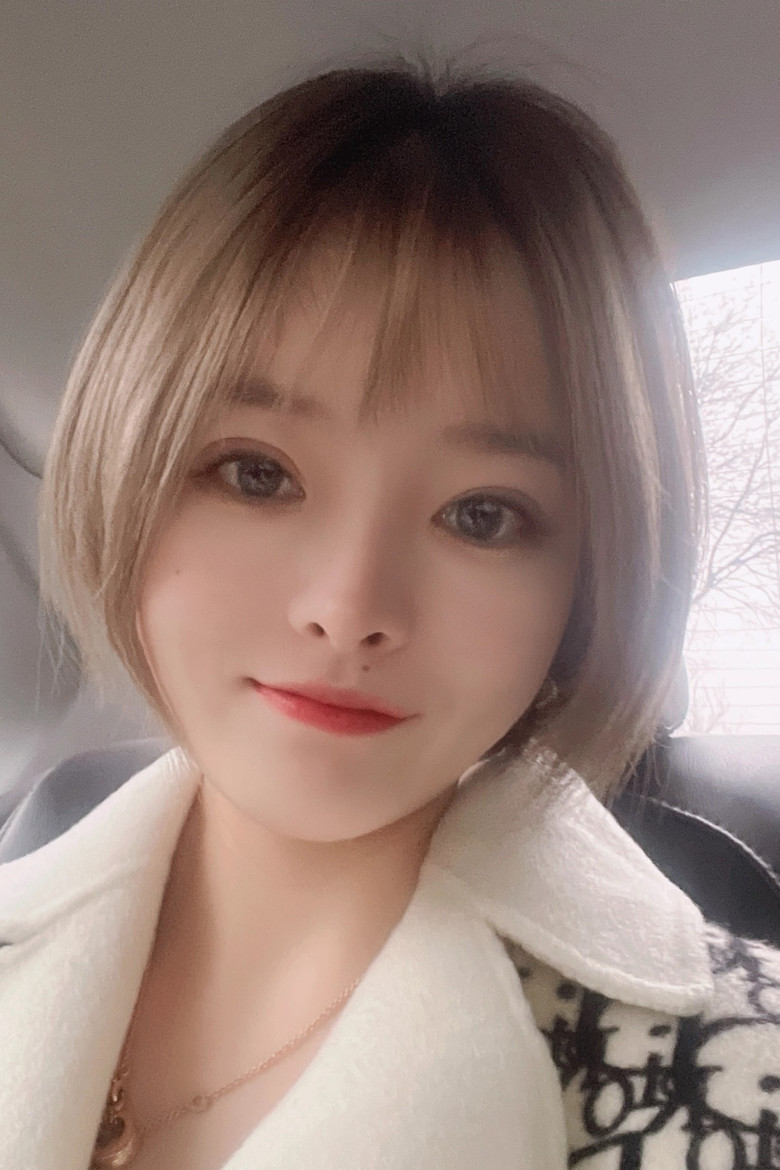 Zhou Mo portrait image