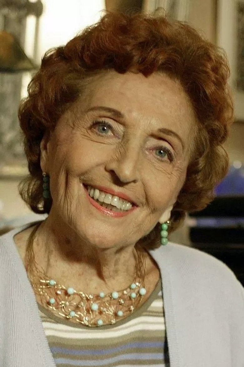 Janine Reiss portrait